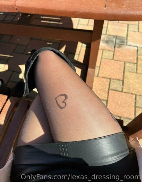 Photo nue de fuite OnlyFans de Lexasdressingroom