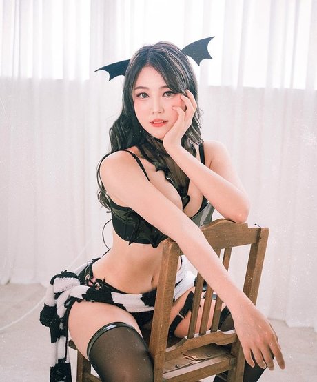 Photo nue de fuite OnlyFans de Yuggietv