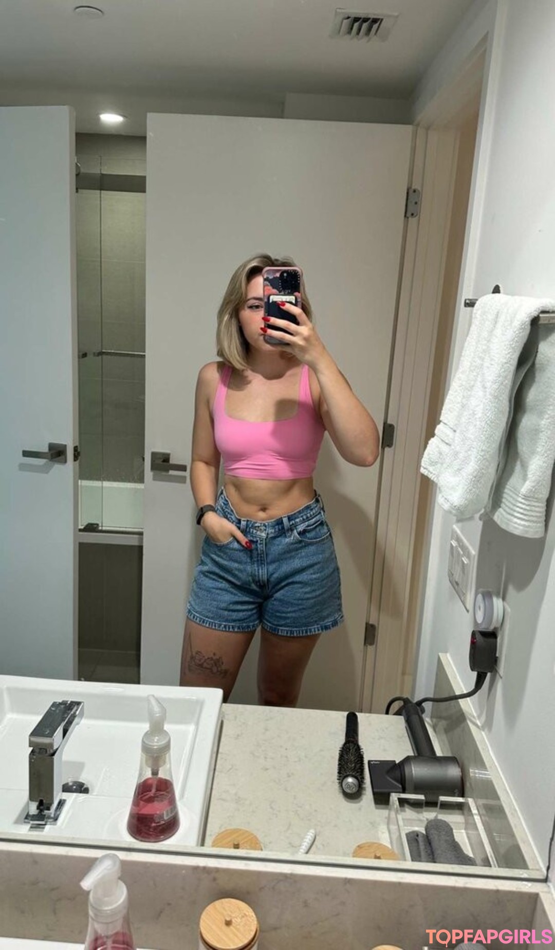 Photo nue de fuite OnlyFans de Pineapplebrat #1012