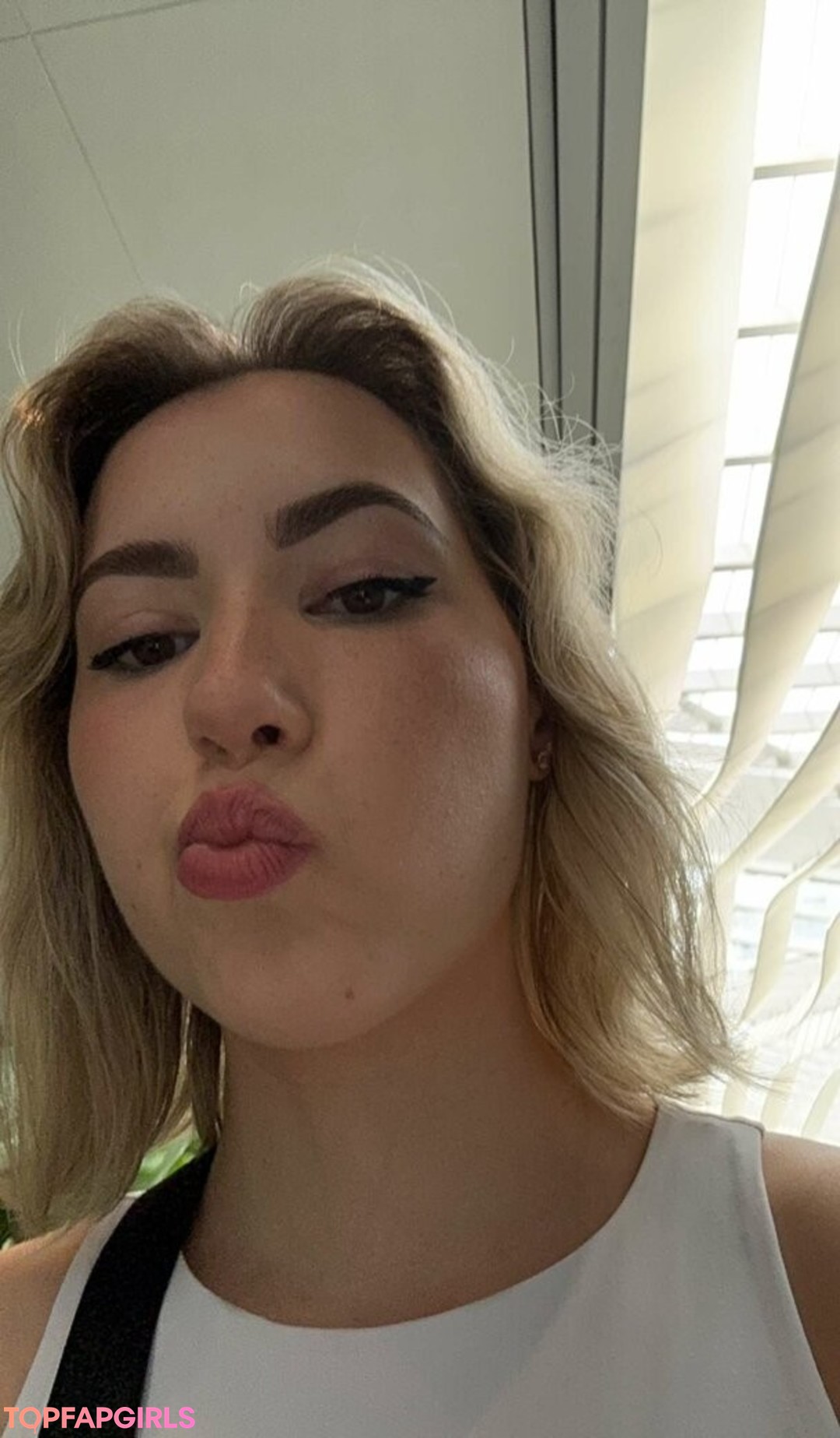 Photo nue de fuite OnlyFans de Pineapplebrat #1035