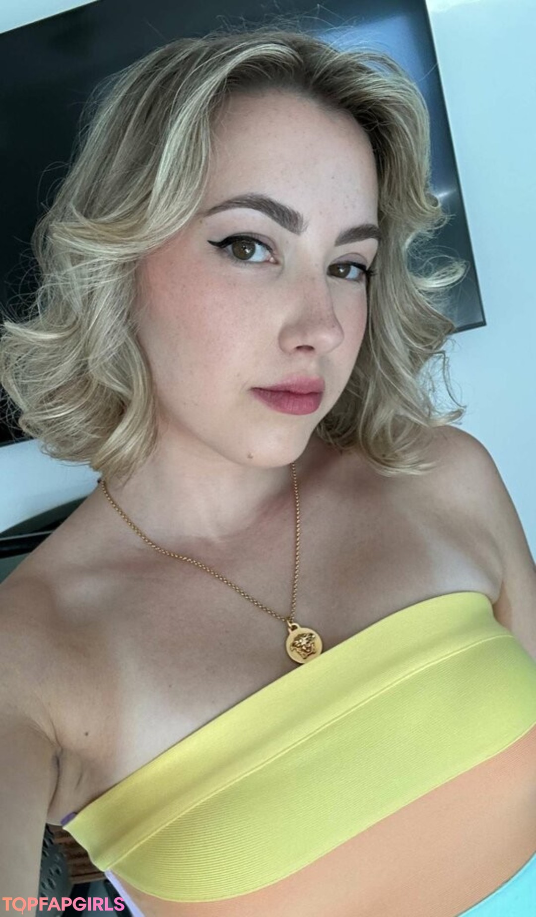 Photo nue de fuite OnlyFans de Pineapplebrat #1036