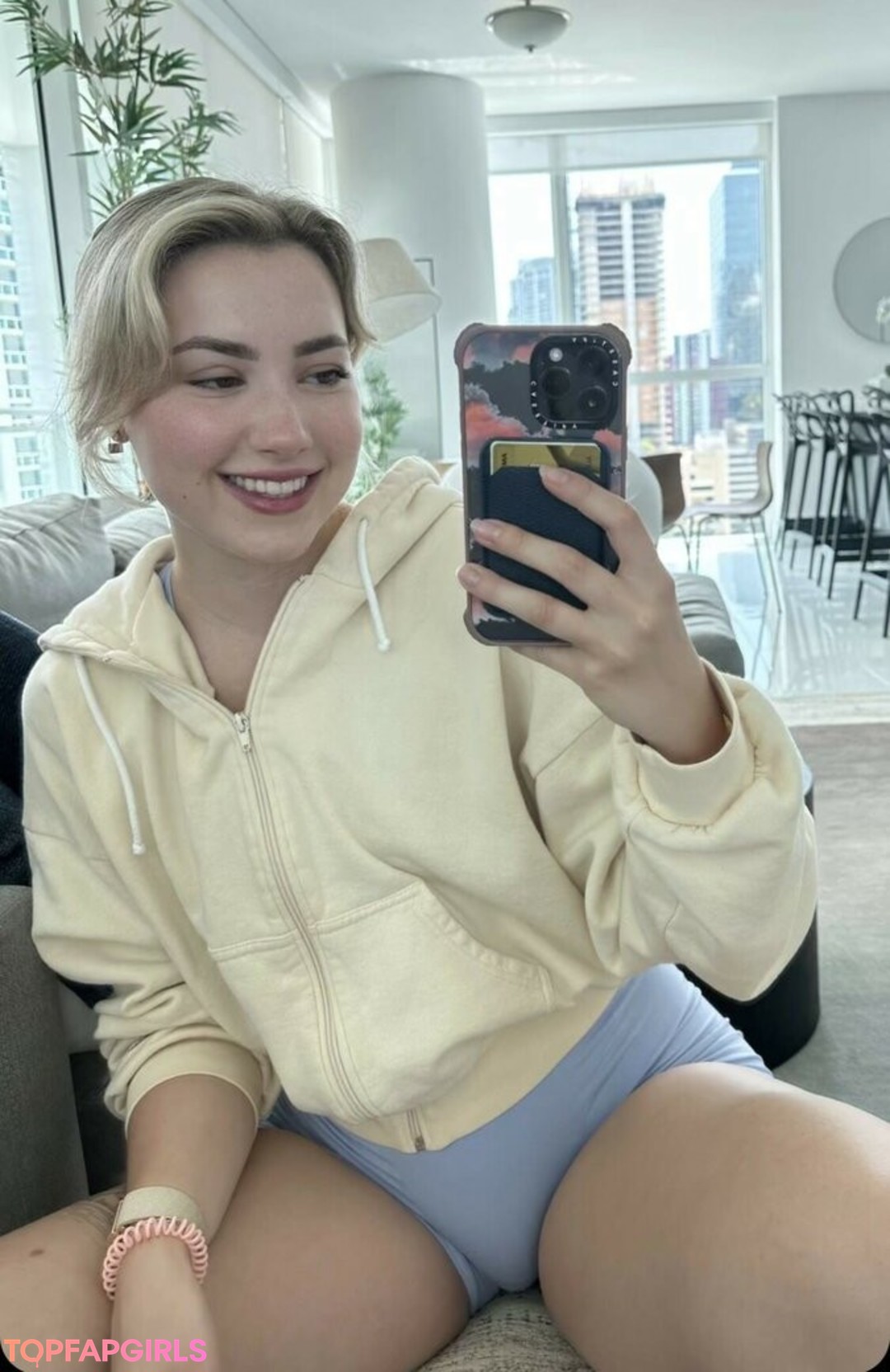 Photo nue de fuite OnlyFans de Pineapplebrat #1337