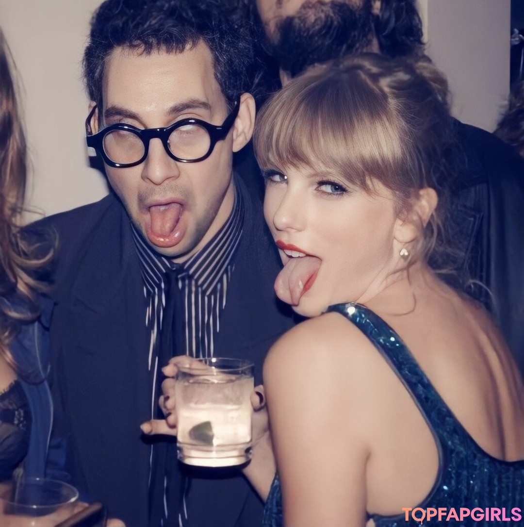 Photo nue de fuite OnlyFans de Taylor Swift #1037