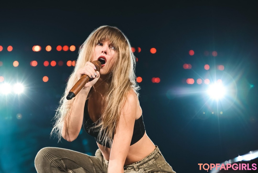 Photo nue de fuite OnlyFans de Taylor Swift #1043