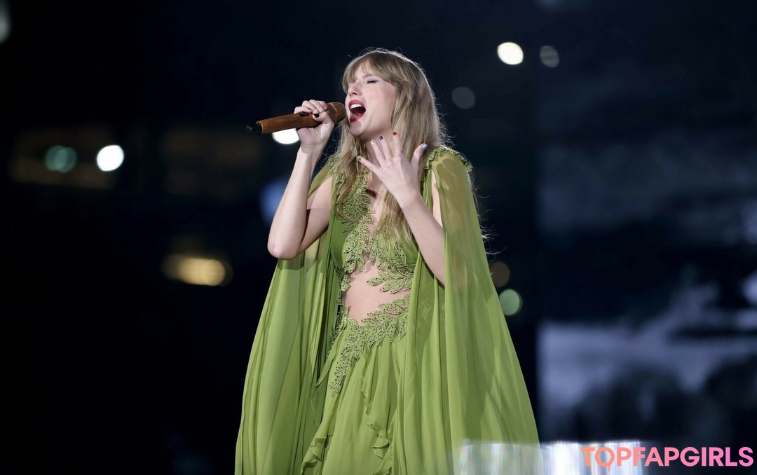 Photo nue de fuite OnlyFans de Taylor Swift #1709