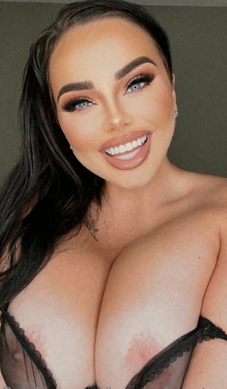 Photo nue de fuite OnlyFans de Bosnianbeautyy