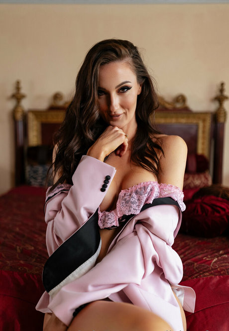 Photo nue de fuite OnlyFans de Lisinafree