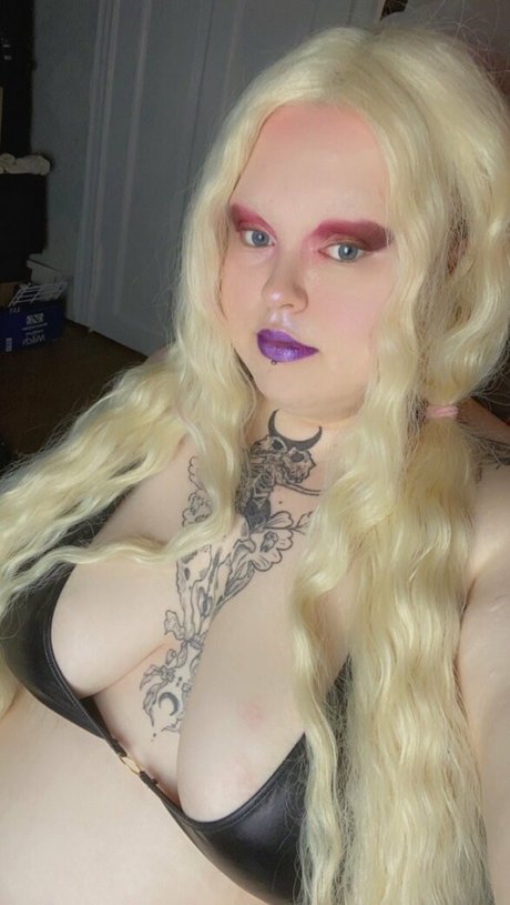 Photo nue de fuite OnlyFans de Vinnybun
