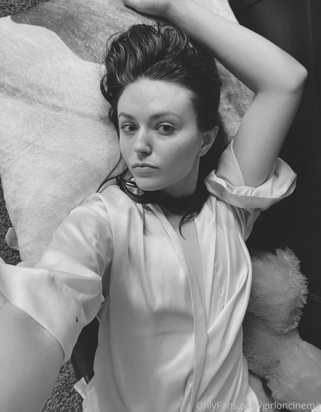 Photo nue de fuite OnlyFans de Girloncinema