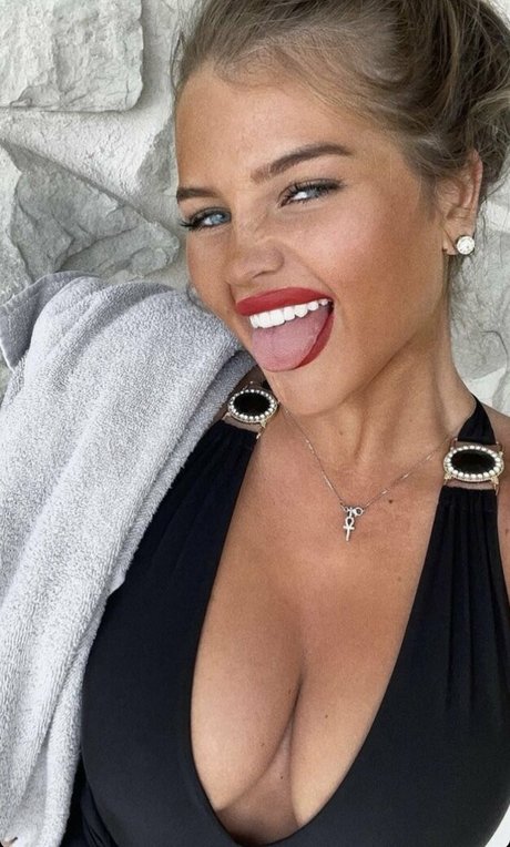Photo nue de fuite OnlyFans de Mia Woodhall