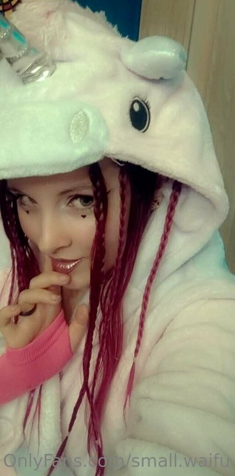 Photo nue de fuite OnlyFans de Smallwaifu