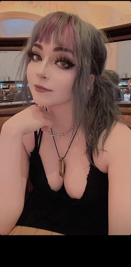 Photo nue de fuite OnlyFans de Stellalasaurus