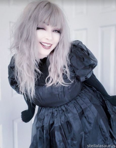 Photo nue de fuite OnlyFans de Stellalasaurus