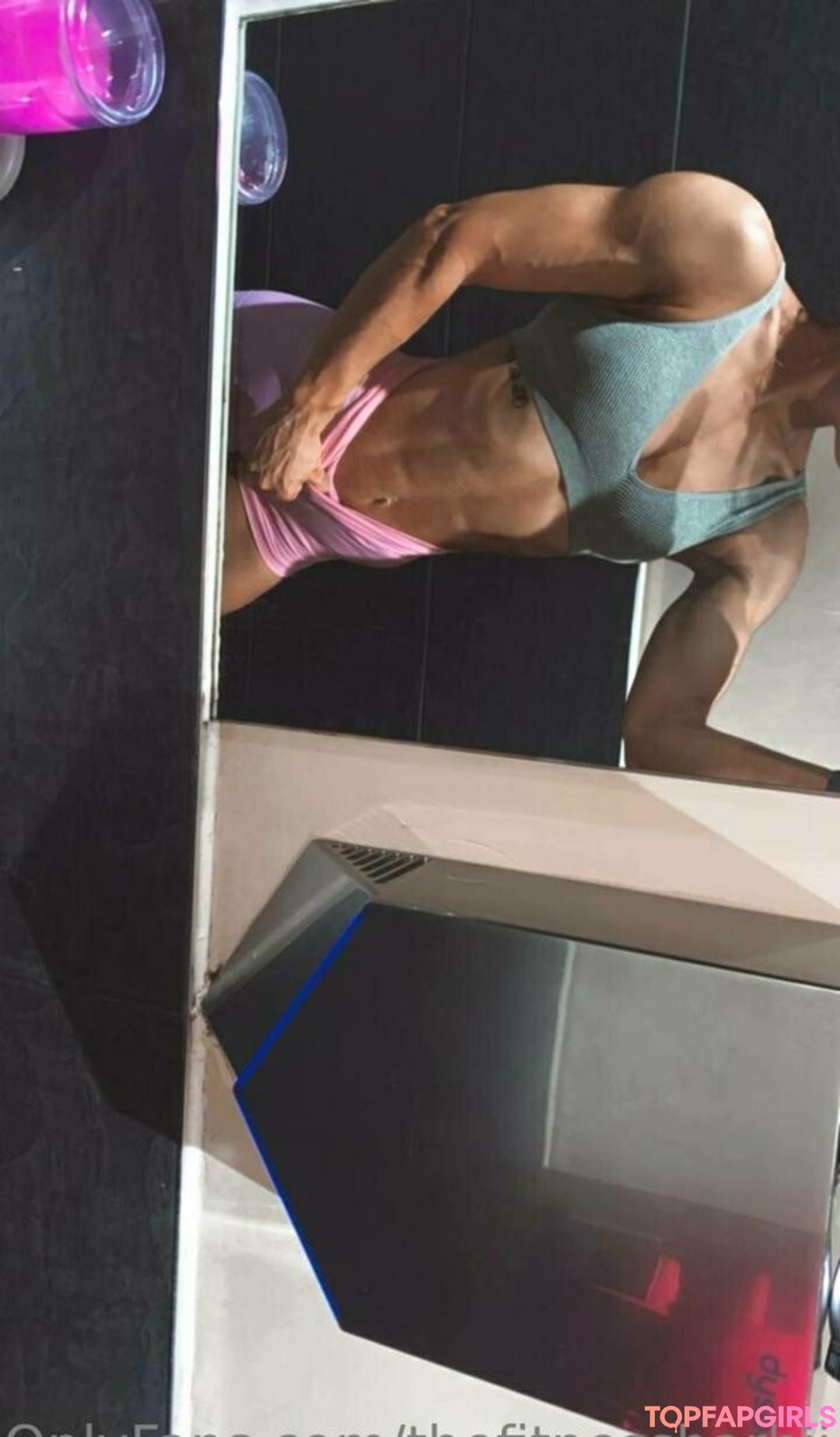 Photo nue de fuite OnlyFans de Thefitnessbarbiie #6 Photo nue de fuite OnlyFans de Thefitnessbarbiie #6