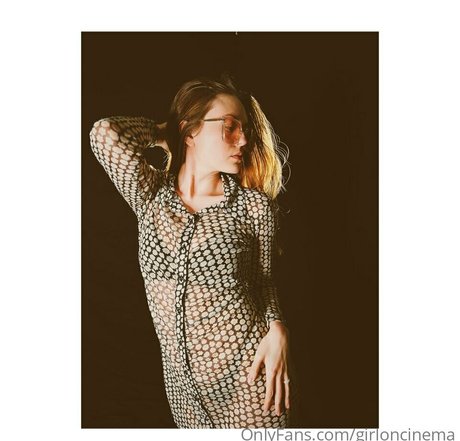 Photo nue de fuite OnlyFans de Girl On Cinema