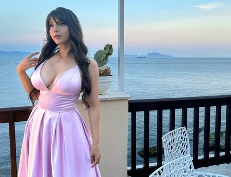 Shermie Cosplay