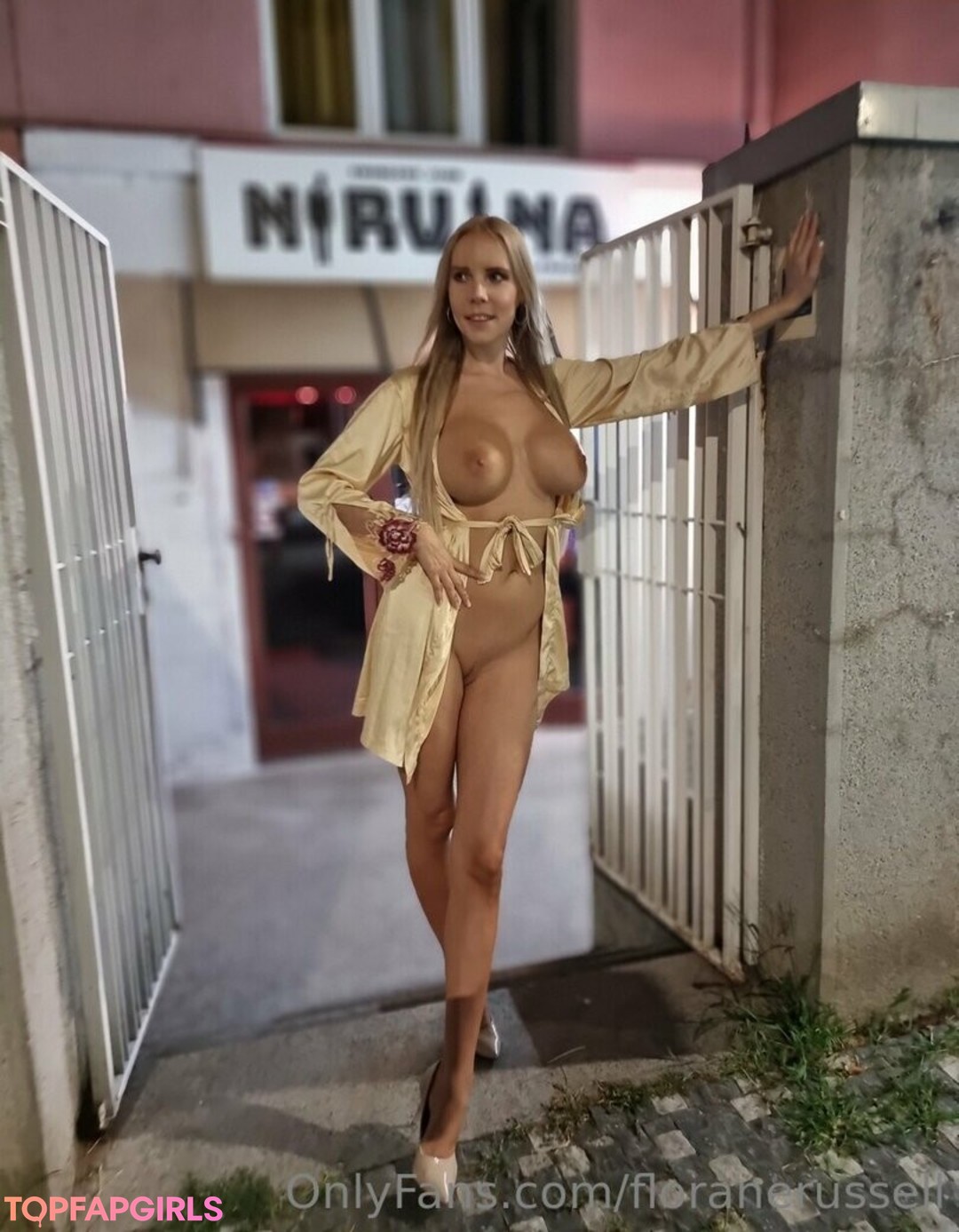 Photo nue de fuite OnlyFans de Florane Russell #18 Photo nue de fuite OnlyFans de Florane Russell #18