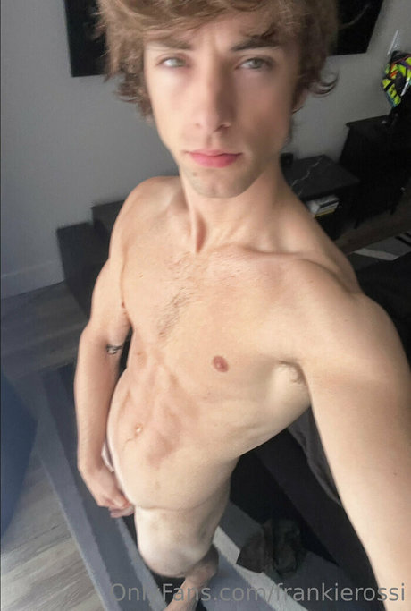 Photo nue de fuite OnlyFans de Frankierossi
