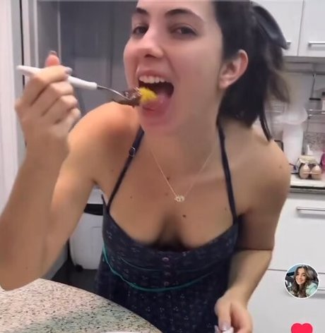 Photo nue de fuite OnlyFans de Sweet Carol Amsr