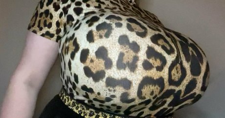 Photo nue de fuite OnlyFans de Bustyqueen32mfree