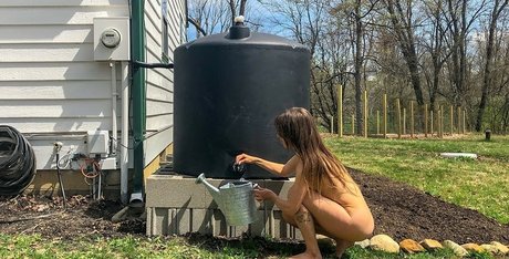 Photo nue de fuite OnlyFans de The Naked Gardener