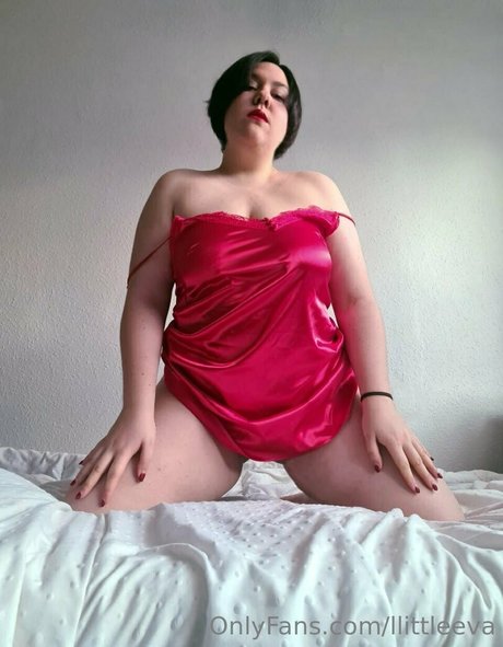 Photo nue de fuite OnlyFans de Llittleeva