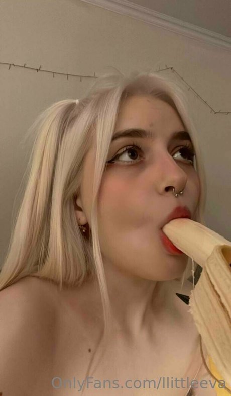 Photo nue de fuite OnlyFans de Llittleeva