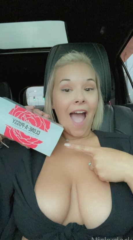 Photo nue de fuite OnlyFans de Nickydarkfree