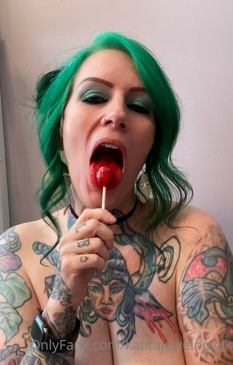 Photo nue de fuite OnlyFans de Katitajewelnovak