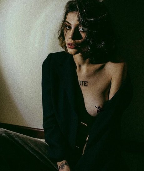 Skinnygirlonfire