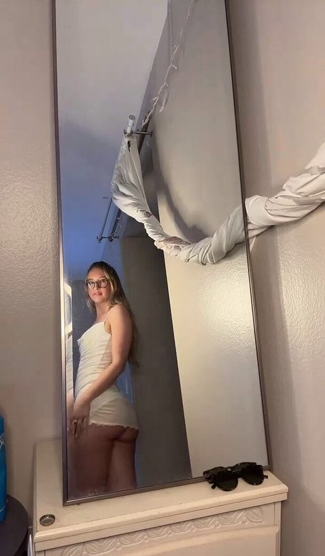 Photo nue de fuite OnlyFans de Camie Knoll