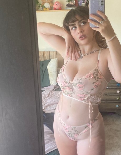 Photo nue de fuite OnlyFans de Oatmilkmommy