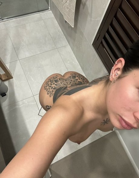 Photo nue de fuite OnlyFans de Carmenhanelx
