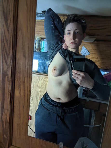 Photo nue de fuite OnlyFans de Captain