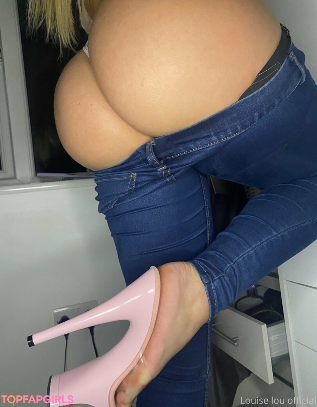 Photo nue de fuite OnlyFans de Louiselou #1502