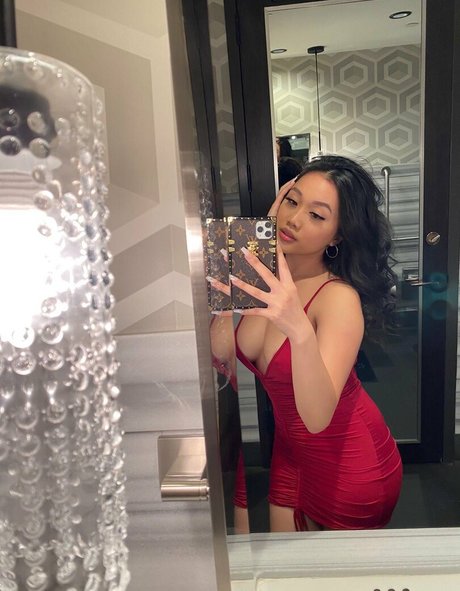 Photo nue de fuite OnlyFans de Adorenhi