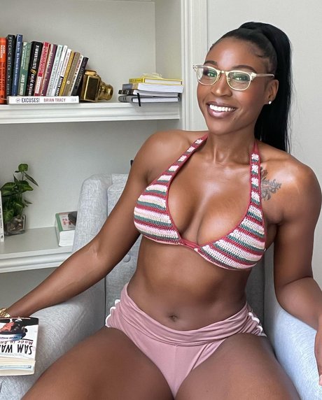 Photo nue de fuite OnlyFans de Morgan Dawson