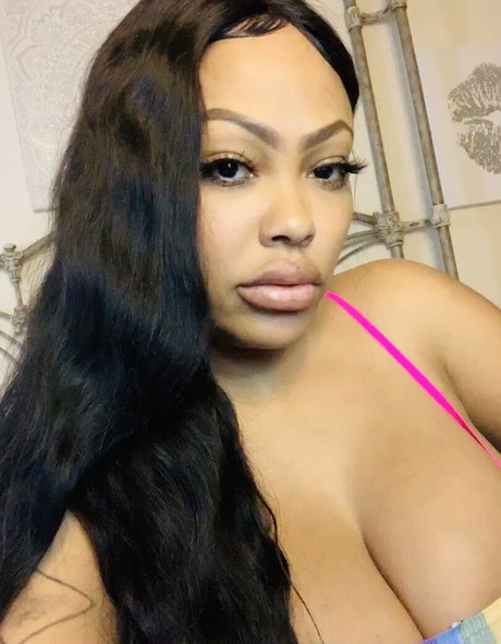 Photo nue de fuite OnlyFans de Lacey Duvalle