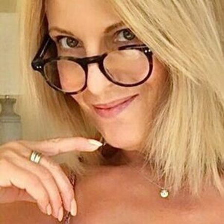 Photo nue de fuite OnlyFans de Theblondemilf