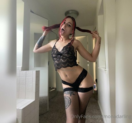 Photo nue de fuite OnlyFans de Mona Darling