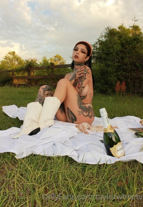 Photo nue de fuite OnlyFans de Taylor White