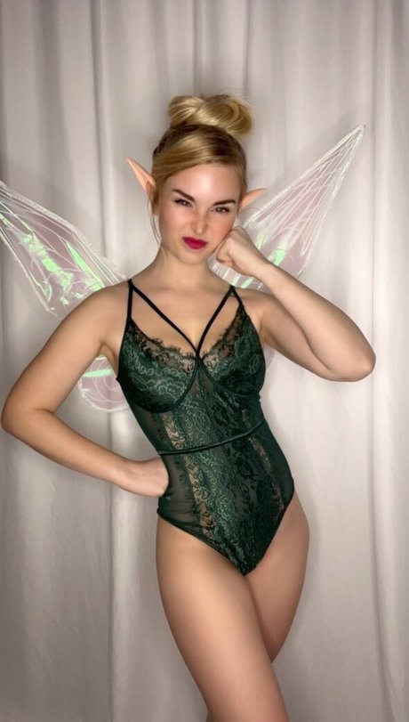 Photo nue de fuite OnlyFans de Ashton Birdie