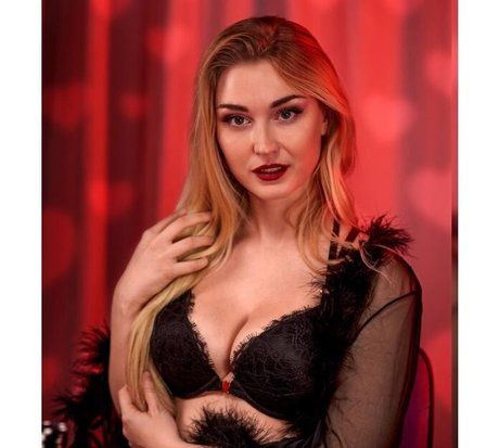 Photo nue de fuite OnlyFans de Ashton Birdie