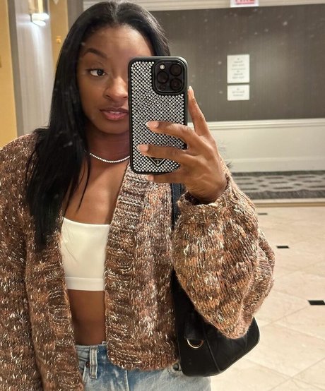 Photo nue de fuite OnlyFans de Simone Biles