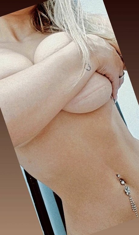 Photo nue de fuite OnlyFans de Mile Asquini