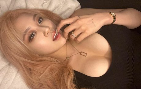 Photo nue de fuite OnlyFans de Allissa Shin