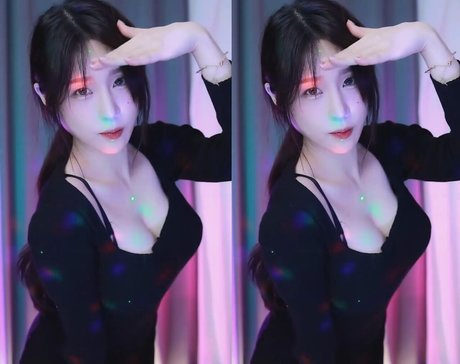 Photo nue de fuite OnlyFans de Woohankyung