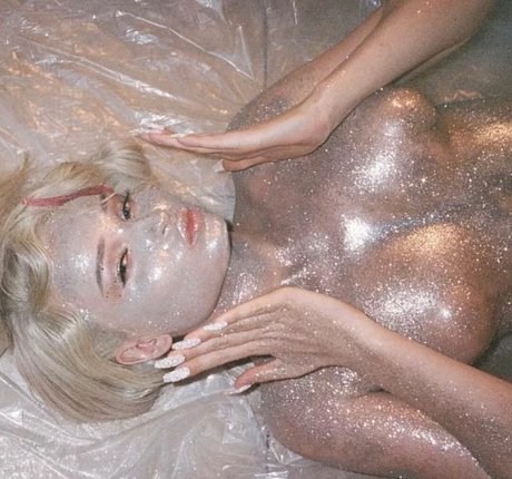 Photo nue de fuite OnlyFans de Kim Petras