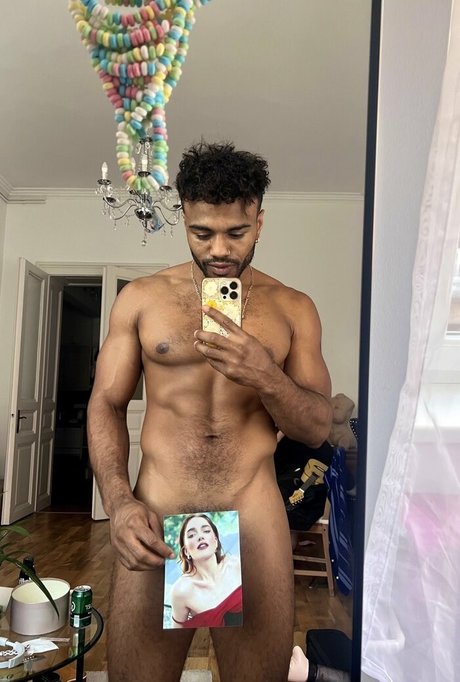 Photo nue de fuite OnlyFans de Mrexperience