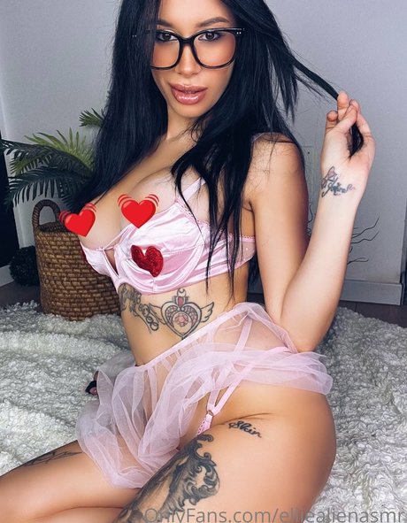 Photo nue de fuite OnlyFans de Ellie Alien